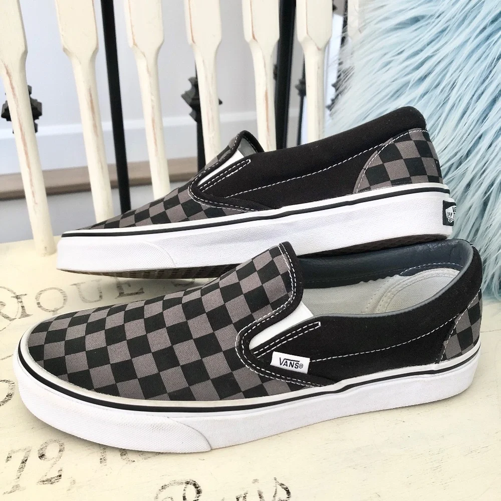 Vans, Off The Wall, Classic, Slip-On Checkerboard, Canvas Sneakers, Size 9.5 - Picture 1 of 15